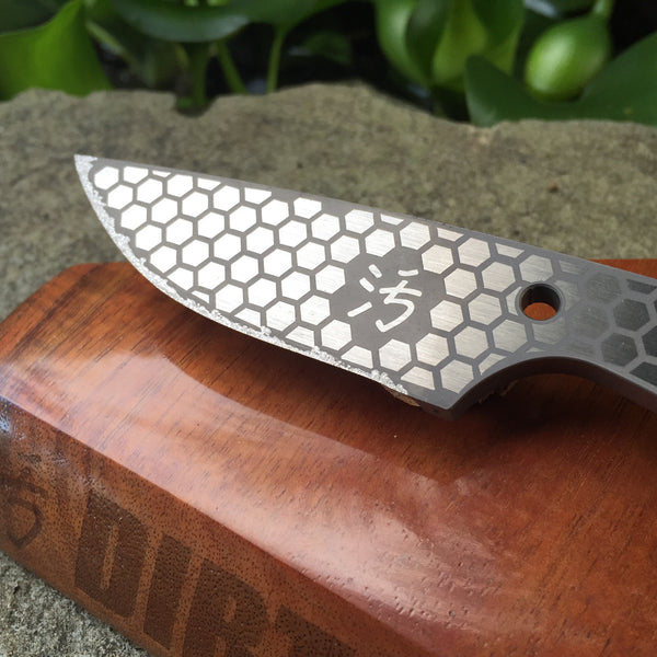 Dirte Knives - Titanium Knife - Honeycomb TiCK - Front Blade Detail